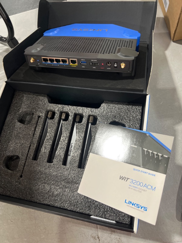 Photo 6 of Linksys WRT3200ACM: AC3200 Dual-Band Gigabit Wi-Fi Router, Beamforming Tri-Stream Wireless Signal, Ethernet Ports, MU-MIMO (Black, Blue) - OPEN BOX FOR PHOTOS 
