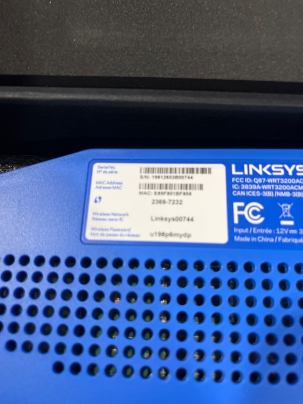 Photo 5 of Linksys WRT3200ACM: AC3200 Dual-Band Gigabit Wi-Fi Router, Beamforming Tri-Stream Wireless Signal, Ethernet Ports, MU-MIMO (Black, Blue) - OPEN BOX FOR PHOTOS 
