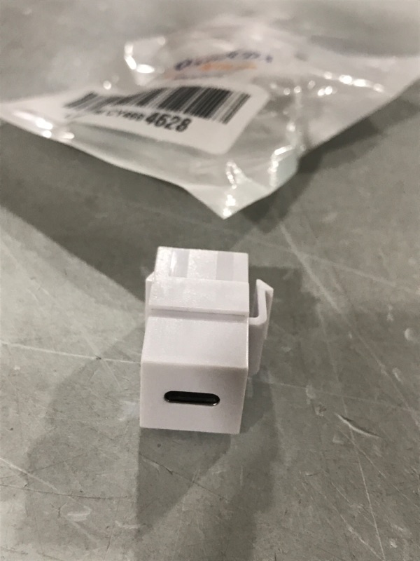 Photo 3 of Qaoquda USB C Keystone Jack, USB 3.1 Type-C Connector Keystone Insert Female to Female, Coupler Type for Wall Plate Outlet Panel-White