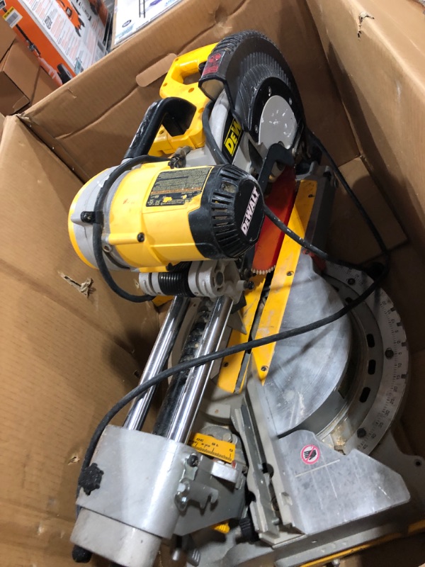 Photo 4 of *FOR PARTS ONLY* DEWALT Miter Saw, 12 Inch, 15 Amp, 3,800 RPM, Double Bevel Capacity, With Sliding Compound, Corded With Miter Saw Stand (DWS780 + DWX724)