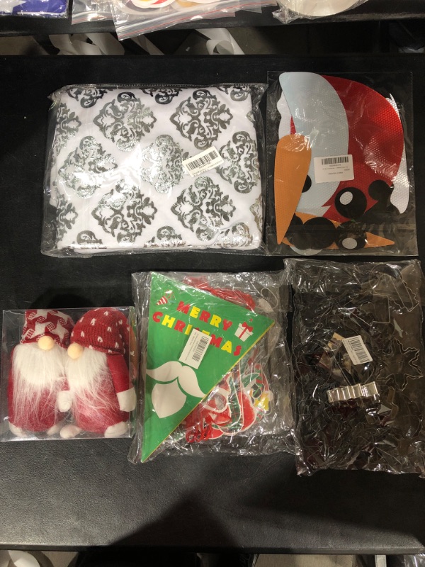 Photo 4 of (CHRISTMAS THEME) LOT BOX --- MISC ITEMS ---  AS IS