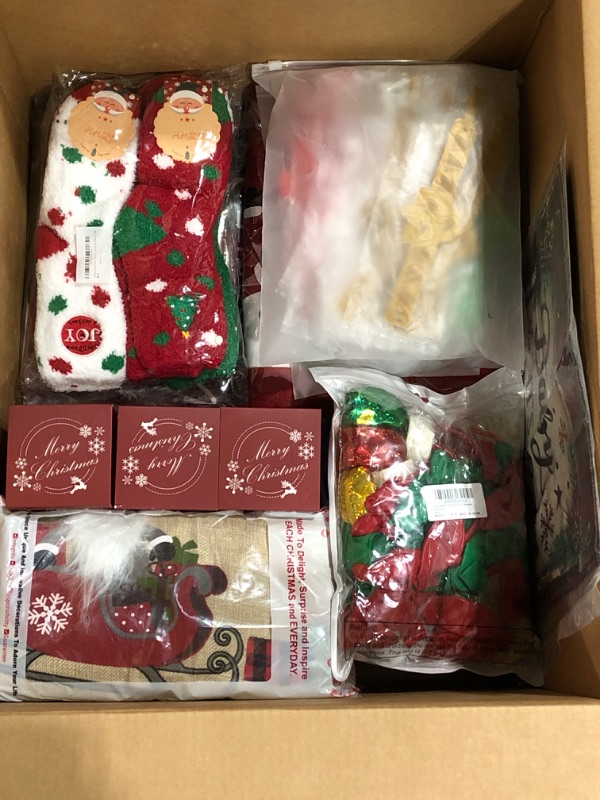 Photo 6 of (CHRISTMAS THEME) LOT BOX --- MISC ITEMS ---  AS IS
