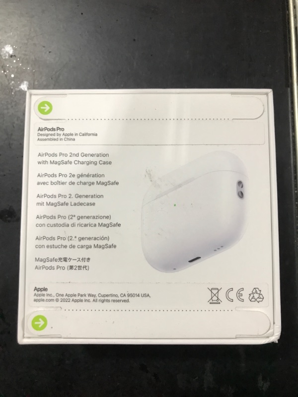 Photo 3 of AirPods Pro (2nd generation)