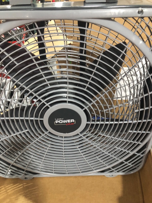 Photo 2 of 20 in. Power Plus Box Fan