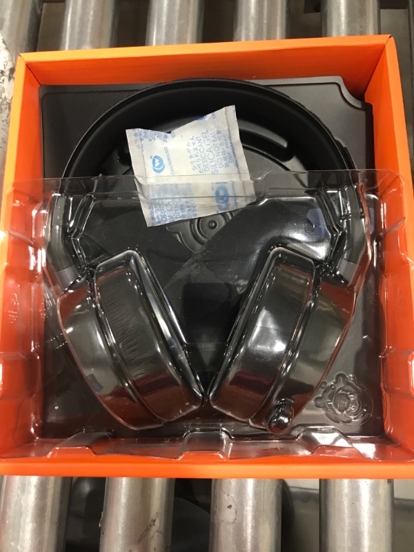 Photo 1 of SteelSeries Arctis Prime Headset