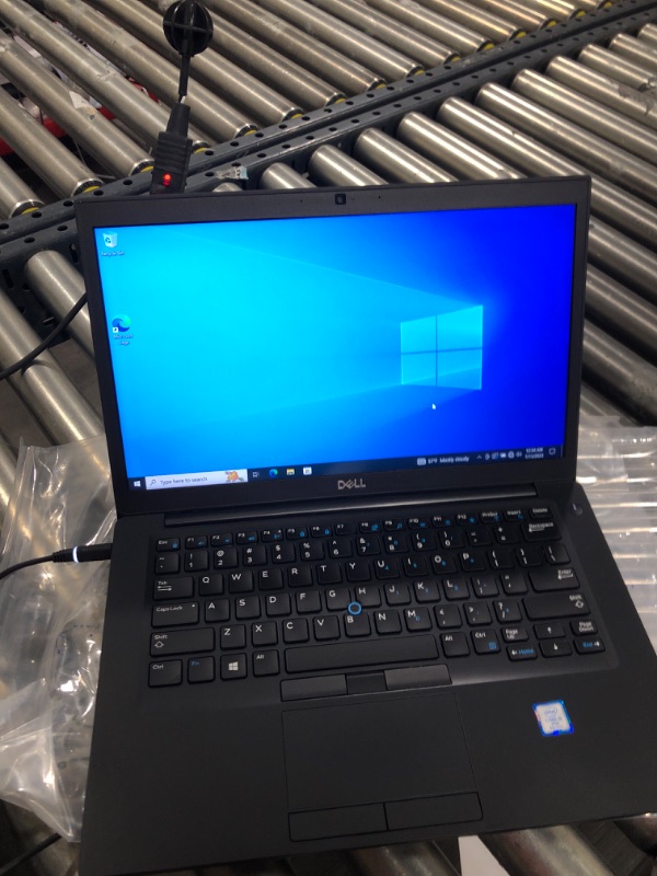 Photo 2 of Dell Latitude 7480 14in FHD Laptop PC - Intel Core i7-6600U 2.6GHz 16GB 512GB SSD Windows 10 Professional (Renewed)
