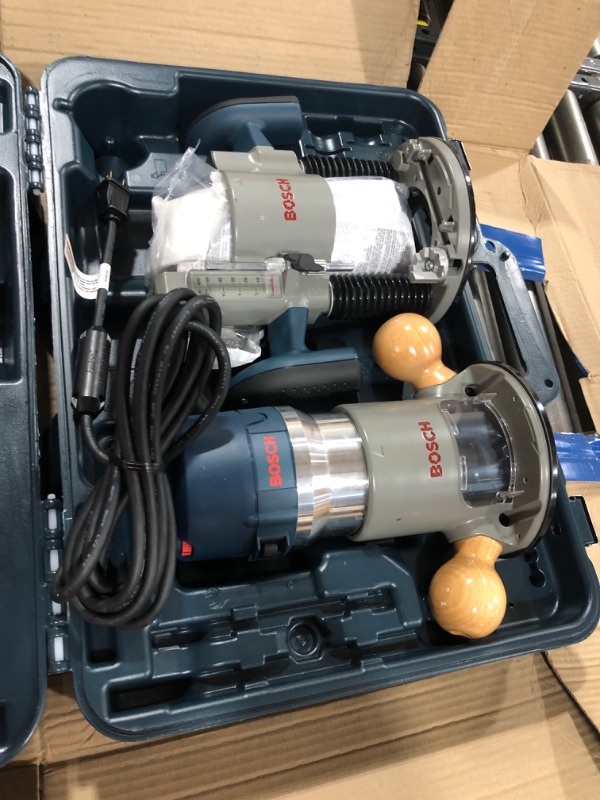 Photo 2 of BOSCH 1617EVSPK Wood 12 Amp Router Tool Combo Kit - 2.25 Horsepower Plunge Router & Fixed Base with a Variable Speed