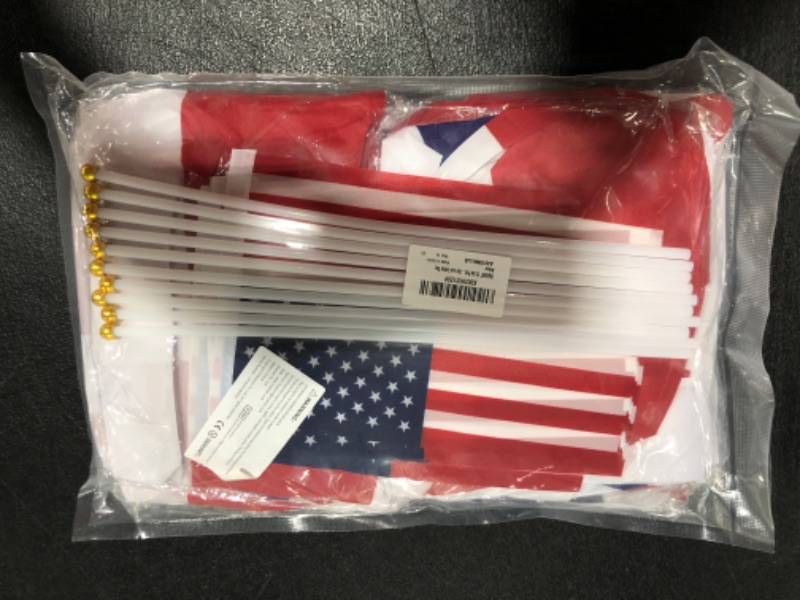 Photo 1 of 10 SETS OF AMERICAN FLAGS 