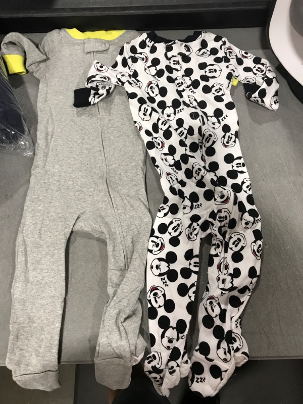 Photo 2 of Amazon Essentials Disney Family Matching Pajama Sleep Sets Big Kids 12 Months Mickey Moods - Footed Sleeper