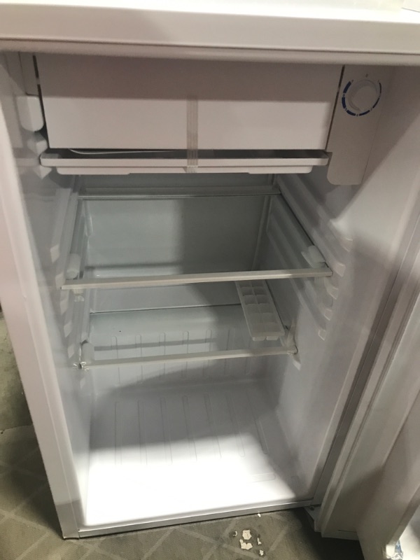 Photo 1 of Commercial Cool CCR32W Compact Single Door Refrigerator and Freezer, 3.2 Cu. Ft. Mini Fridge, White