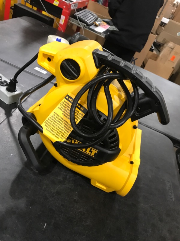 Photo 2 of DEWALT DXAM-2260 Portable Air Mover/Floor Dryer, 600 Cfm - parts only