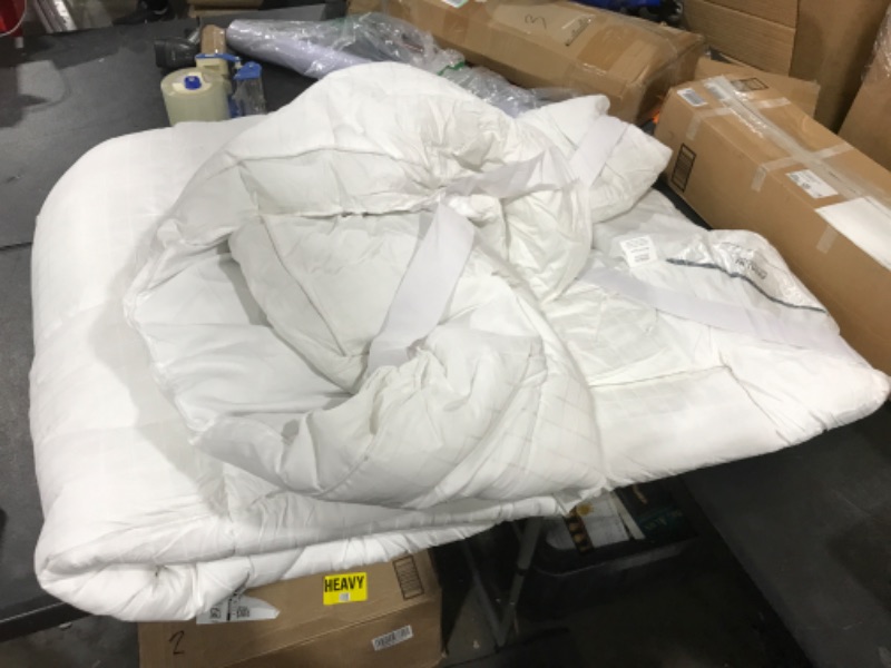 Photo 1 of ANALIN Mattress Topper Queen Pillowtop Bed Topper Cooling Mattress Pad with Anchor Bands - Extra Thick 2inch
