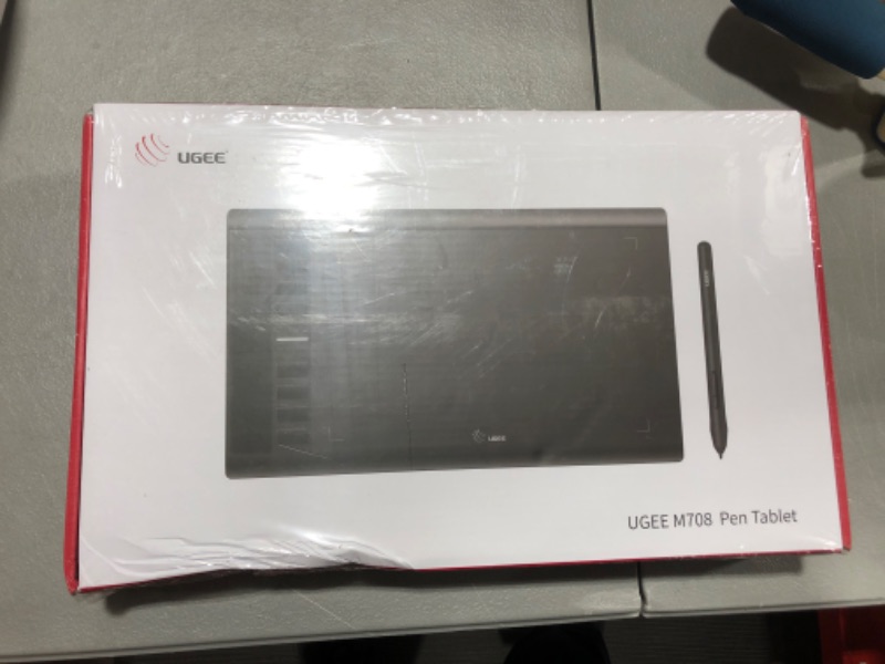 Photo 2 of Graphics Drawing Tablet, UGEE M708 10 x 6 inch Large Drawing Tablet with 8 Hot Keys, Passive Stylus of 8192 Levels Pressure, UGEE M708 Graphics Tablet for Paint, Design, Art Creation Sketch https://a.co/d/cqLarhw