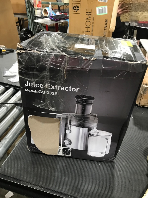 Photo 3 of Juicer Machines, FOHERE 1000W Juicer Whole Fruit and Vegetables, Quick Juicing Easy to Clean, 75MM Large Feed Chute, Dual Speed Setting and Non-Slip Feet, Silver