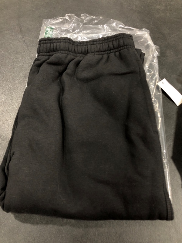 Photo 2 of Amazon Essentials Men's Fleece Sweatpant, Size Large