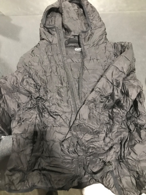 Photo 1 of BLACK PUFFER JACKET IN BAG
SIZE L