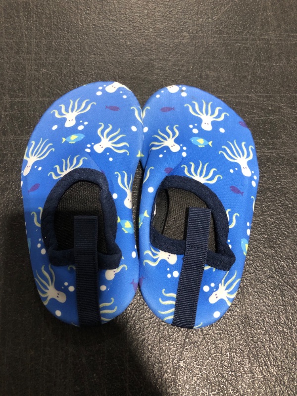 Photo 2 of BomKinta Kids Water Shoes Boys Girls Barefoot Quick Dry Non-Slip Aqua Socks for Beach Swimming Pool 6-7 Toddler Octopus