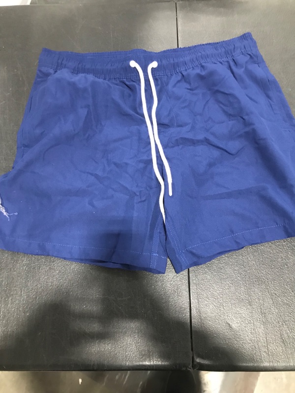 Photo 1 of AMAZON ESSENTIALS MENS SHORTS
SIZE L