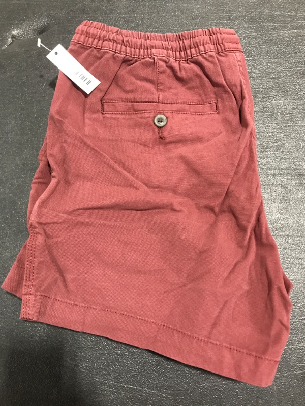Photo 1 of Amazon Brand - Goodthreads Men's Slim-Fit 5" Inseam Pull-on Comfort Stretch Canvas Short. SIZE MEDIUM. 