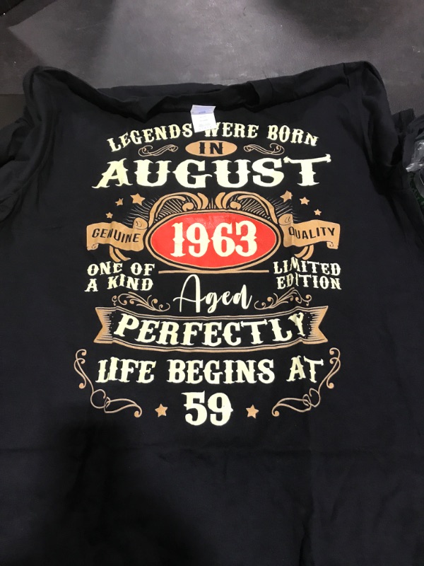 Photo 1 of 60th Birthday Vintage Born In 1963 60 Years Old Gifts Men T-Shirt Size L
