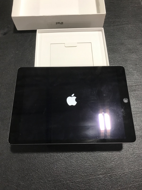 Photo 5 of Apple 2021 10.2-inch iPad (Wi-Fi, 64GB) - Space Gray (9th Generation) WiFi 64GB Space Gray. OPEN BOX. 