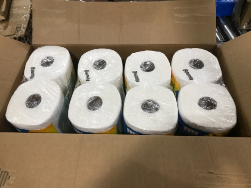 Photo 2 of Bounty Quick Size Paper Towels, White, 4 Packs Of 2 Family Rolls = 8 Family Rolls