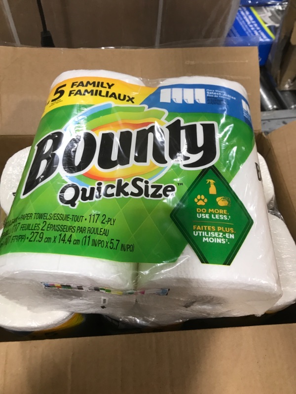 Photo 3 of Bounty Quick Size Paper Towels, White, 4 Packs Of 2 Family Rolls = 8 Family Rolls