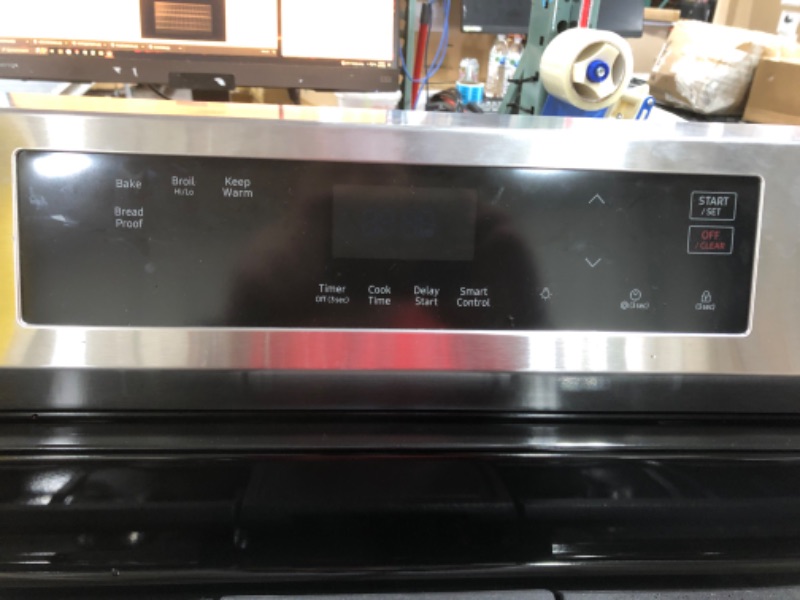 Photo 5 of 6.0 cu. ft. Freestanding Gas Range with WiFi and Integrated Griddle