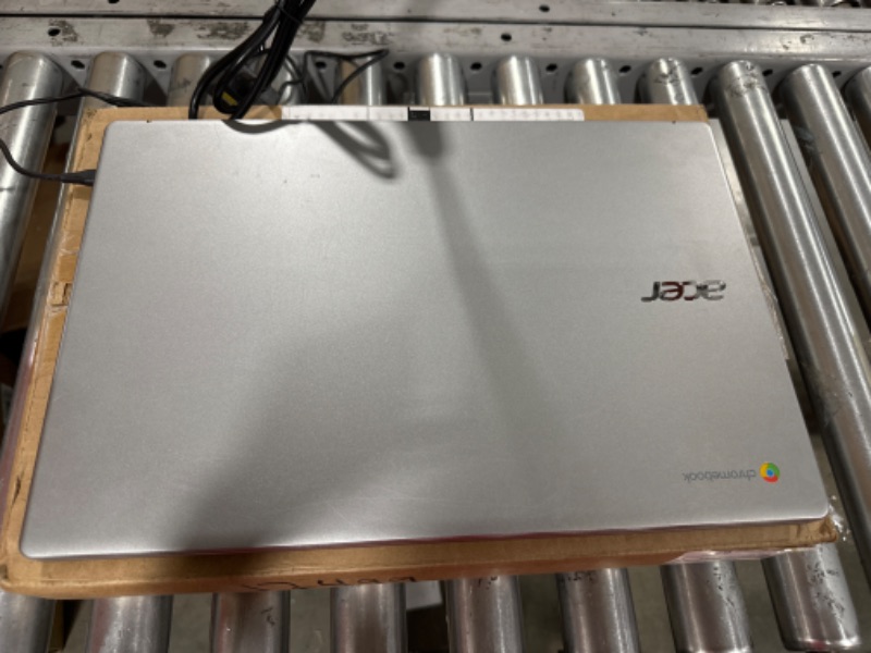 Photo 3 of ACER 2022 CHROMEBOOK 17" IPS FULL HD 64 GB SILVER RENEWED) 