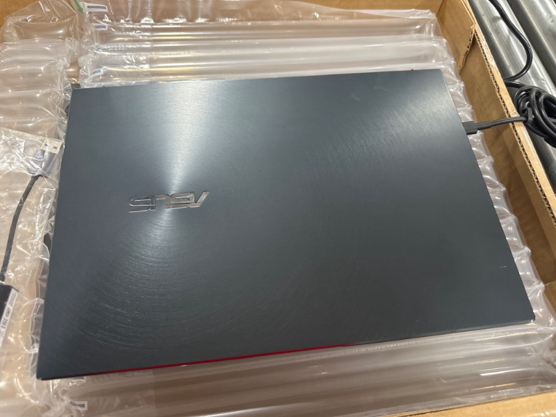 Photo 4 of ASUS Zenbook 14X OLED (UX5400, 11th Gen Intel) 