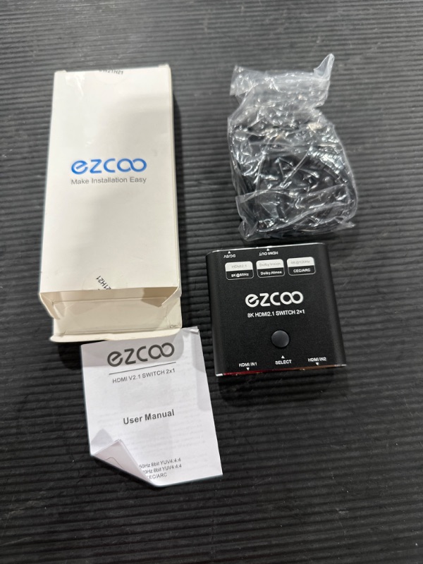 Photo 1 of ezcoo hdmi splitter