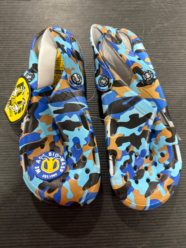 Photo 1 of BIG WASP SHOES SIZE 7.5 US 
