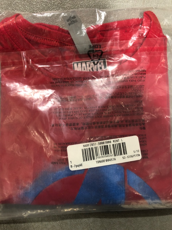 Photo 1 of [Size XL] Marvel Girl's Avengers T-Shirt Red