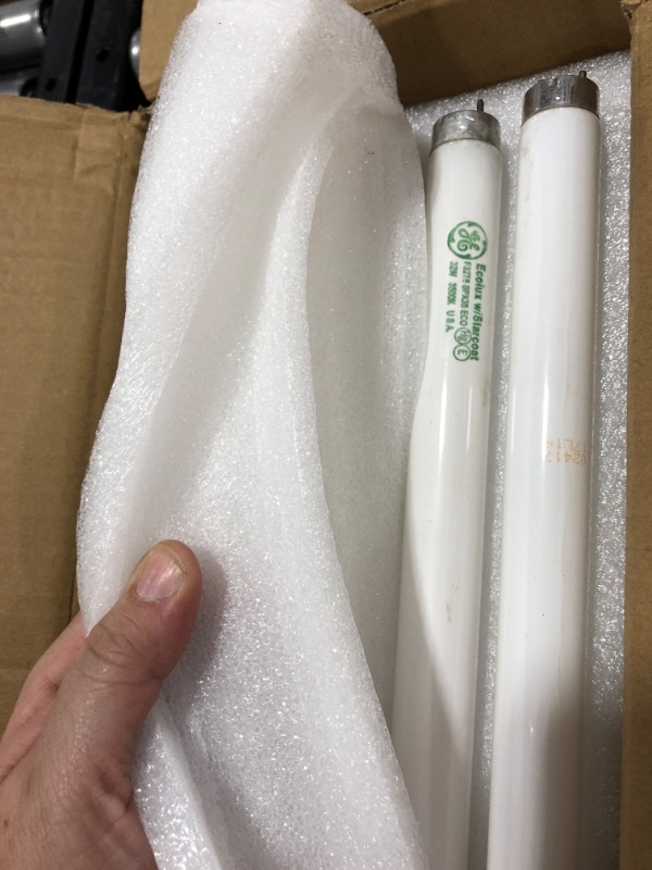 Photo 2 of 20 Pack 4FT LED T8 Hybrid Type A+B Light Tube, 18W, Plug & Play or Ballast Bypass, Single-Ended OR Double-Ended, 5000K, 2400lm, Frosted Cover, T8 T10 T12 for G13, , 120-277V, UL Listed 4 Ft | 5000k