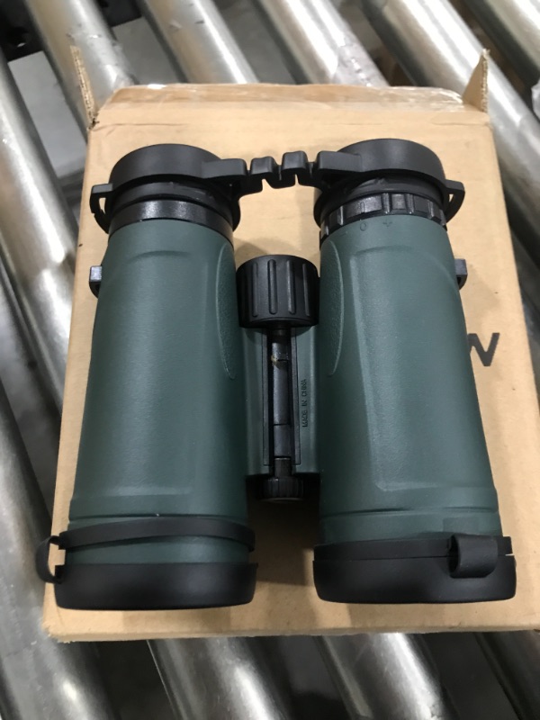 Photo 2 of Celestron Nature DX Binocular
