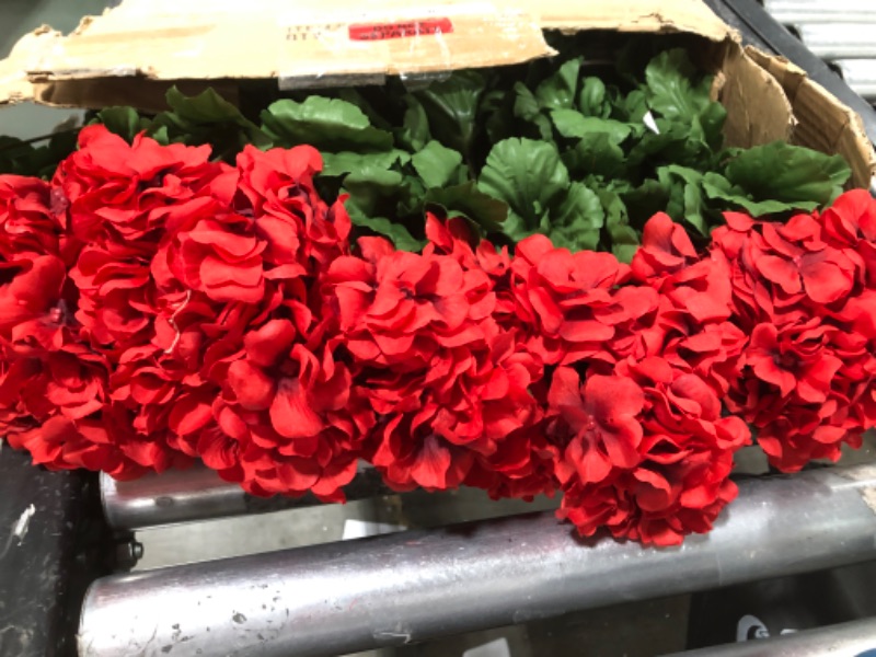 Photo 2 of 17" Silk Geranium Flower Bush -Red (case of 12)