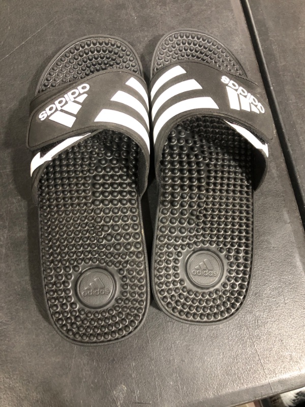 Photo 2 of Adidas ADISSAGE-BLACK-10