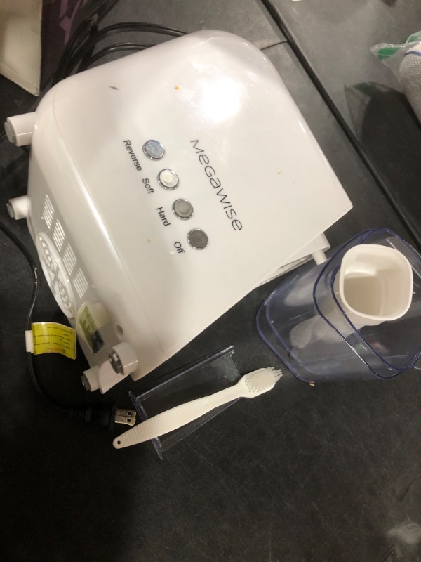 Photo 1 of MegaWise Pro Slow Masticating Juicer 95% Juice Yield 2 Speed Modes 9 Segment Spiral Cold Press Extractor Machine for Vegetables, Fruits, and nuts | Better Nutrition & Tastes Better