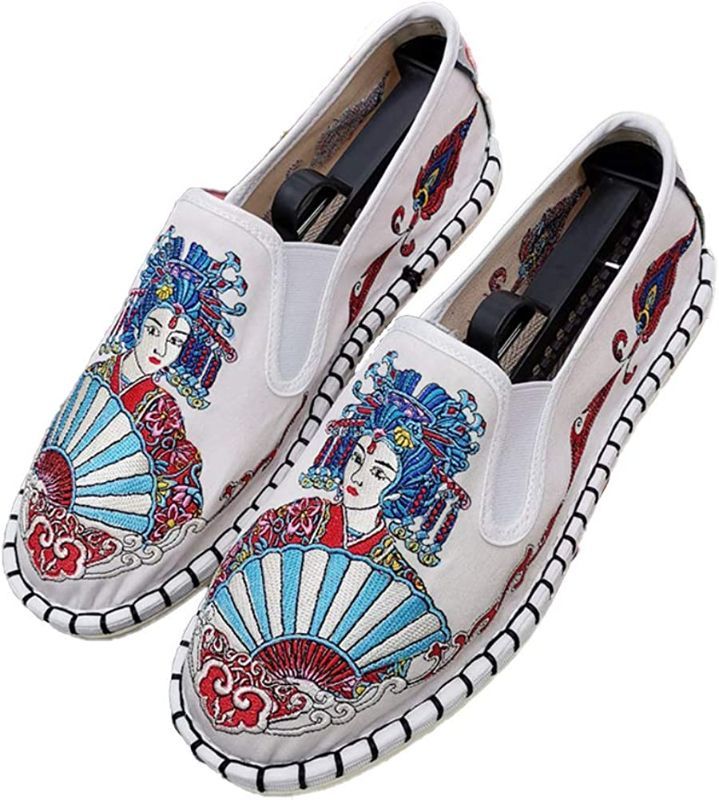 Photo 1 of  Size 10-10.5 Old Beijing Embroidered Shoes Unisex Kung Fu Tai Chi Shoes Rubber Sole Martial Art Sports Shoes 