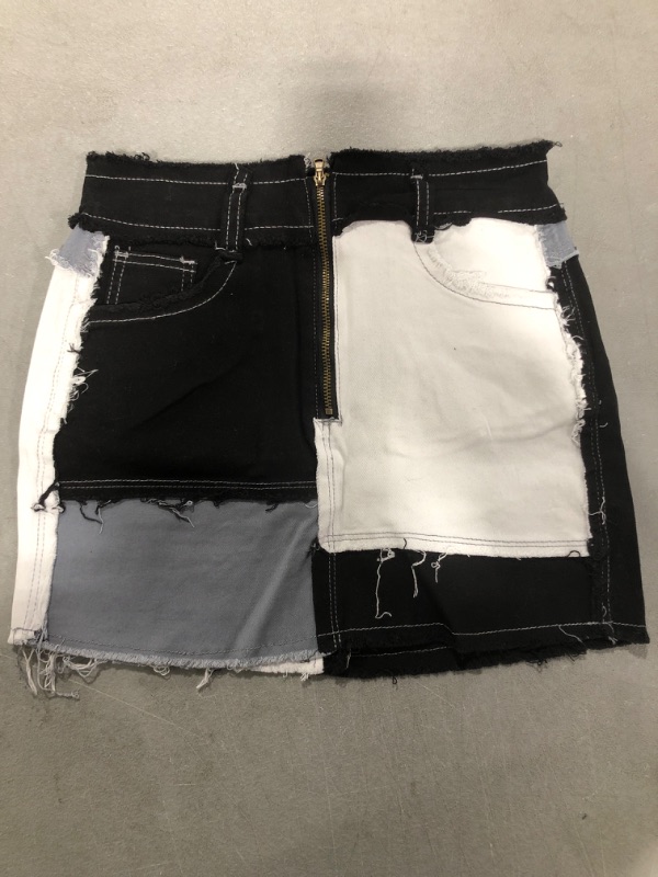 Photo 2 of [Size XS] Womens Fashion Mid-Rise Color Blocking Patchwork Ripped Stretch Denim Skirts