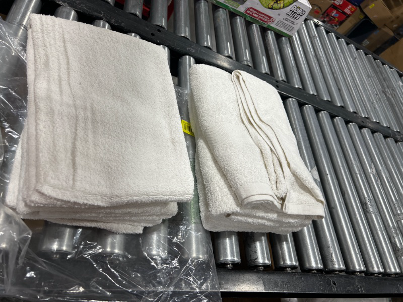 Photo 1 of 6 PC- WHITE TOWELS
SIZE-49X24 INCHES