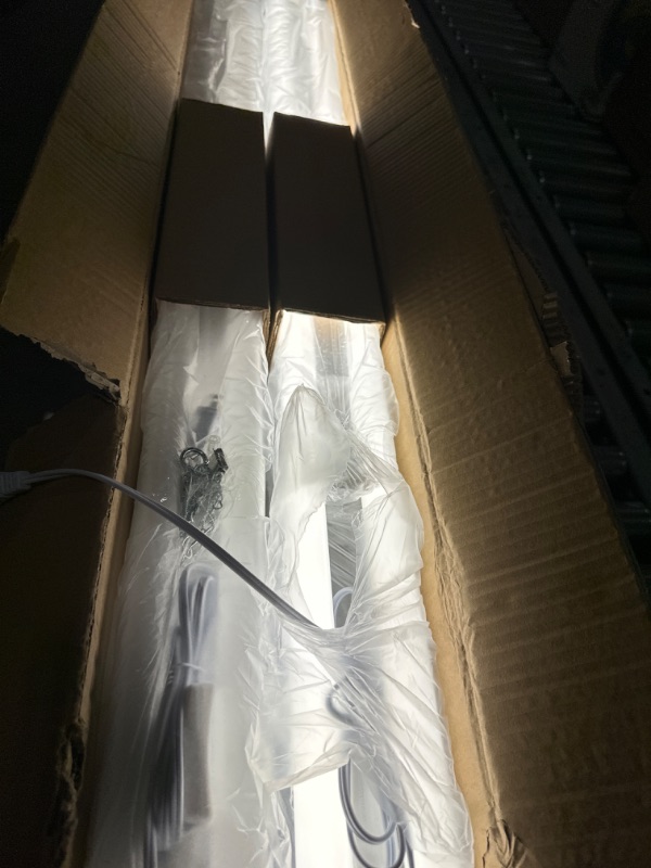 Photo 2 of 10 Pack 4FT Linkable LED Shop Light, Utility Shop Light Fixture, 4400lm, 42W [250W Equivalent], 5000K Daylight Shop Lights for Workshop, Garage, Hanging or Surface Mount, with Power Cord, ETL White