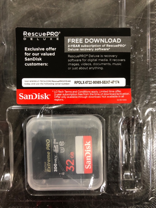 Photo 2 of SanDisk Extreme Pro 32GB SDHC UHS-I Card (SDSDXXG-032G-GN4IN)
