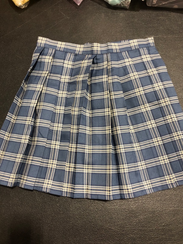 Photo 2 of YOUTH GIRLS' PLEATED SKIRT. BLUE. SIZE LARGE. MISSING BUTTON. 
