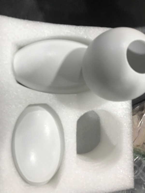 Photo 1 of Round Vase Set WHITE 3PCS