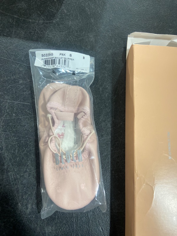 Photo 2 of Bloch Unisex-Child Dance Girl's Bunnyhop Full Sole Leather Ballet Slipper/Shoe Little Kid (4-8 Years) 8 Narrow Little Kid Pink