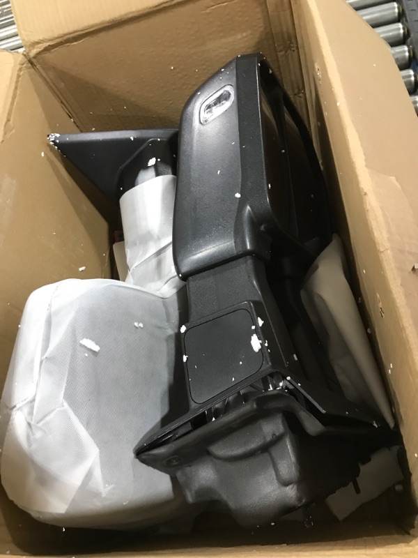 Photo 1 of AERDM New F150 Towing Mirrors fit 2015-2018 with Auxiliary/Puddle Lights Signal Indicator and Linear arrow light Power Operation Heated Black Housing with 22pin to 8pin adapter
