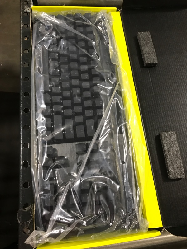 Photo 2 of Gkb Corsair K70 Rgb Pro Opx Ch-910941a-na R
