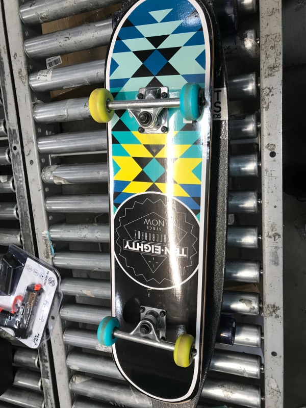 Photo 3 of 1080 Starter Series Skateboard
