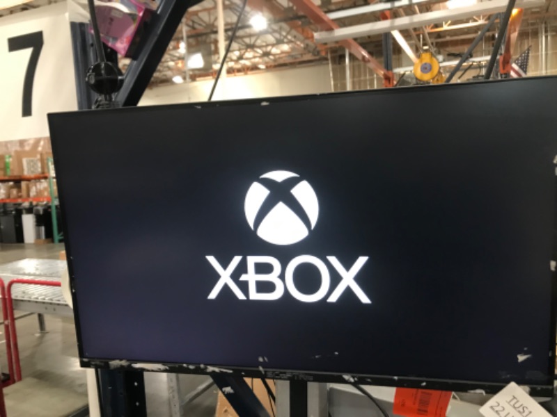 Photo 1 of Microsoft Xbox Series S 512GB Game All-Digital Console + 1 Xbox Wireless1 Controller, White - 1440p Gaming Resolution, 4K Streaming Media Playback, WiFi